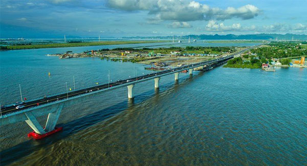 Tan Vu - Lach Huyen bridge
